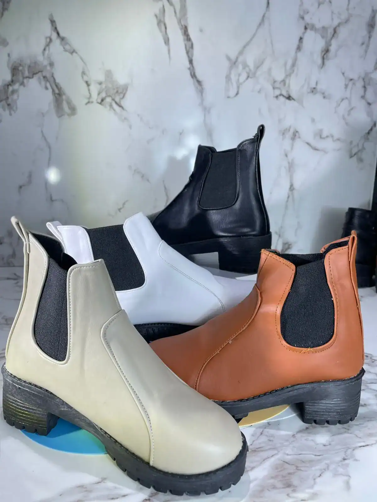 شوز جلد مطاط